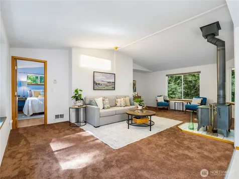 8726 210th E Graham WA 98338