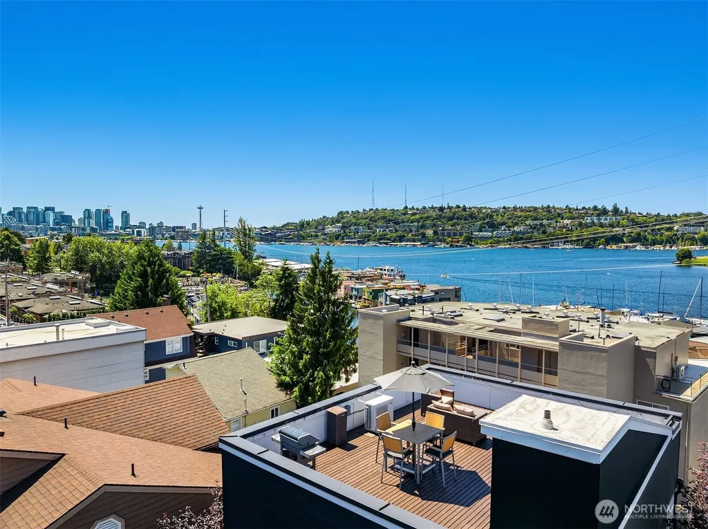 2723 Yale Terrace Avenue E Seattle WA 98102