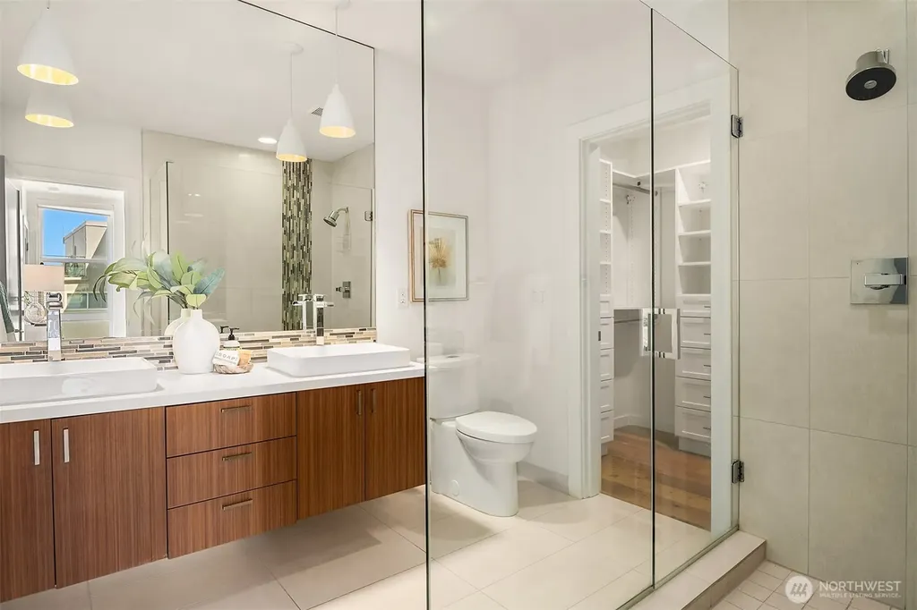 2723 Yale Terrace Avenue E Seattle WA 98102