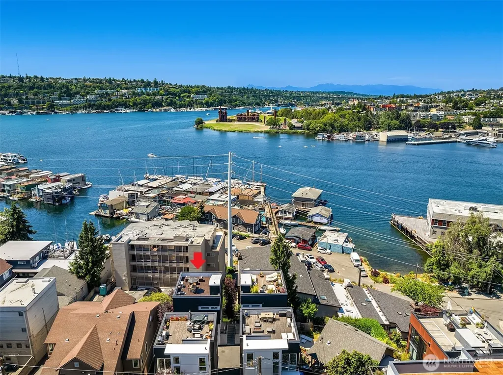 2723 Yale Terrace Avenue E Seattle WA 98102