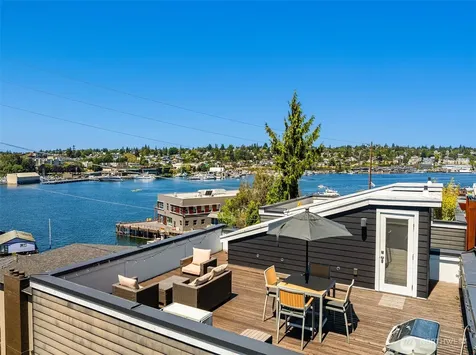2723 Yale Terrace Avenue E Seattle WA 98102