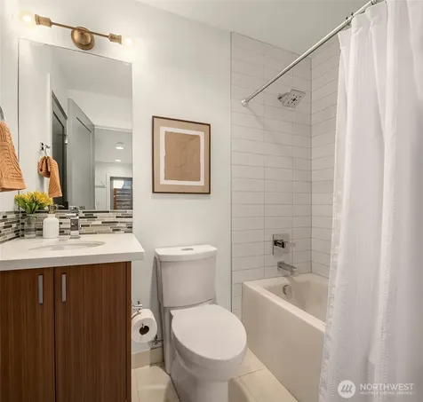 2723 Yale Terrace Avenue E Seattle WA 98102