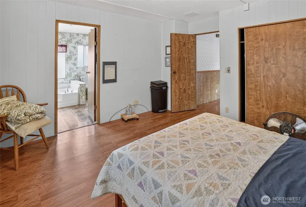 380 E Pole Road Lynden WA 98264