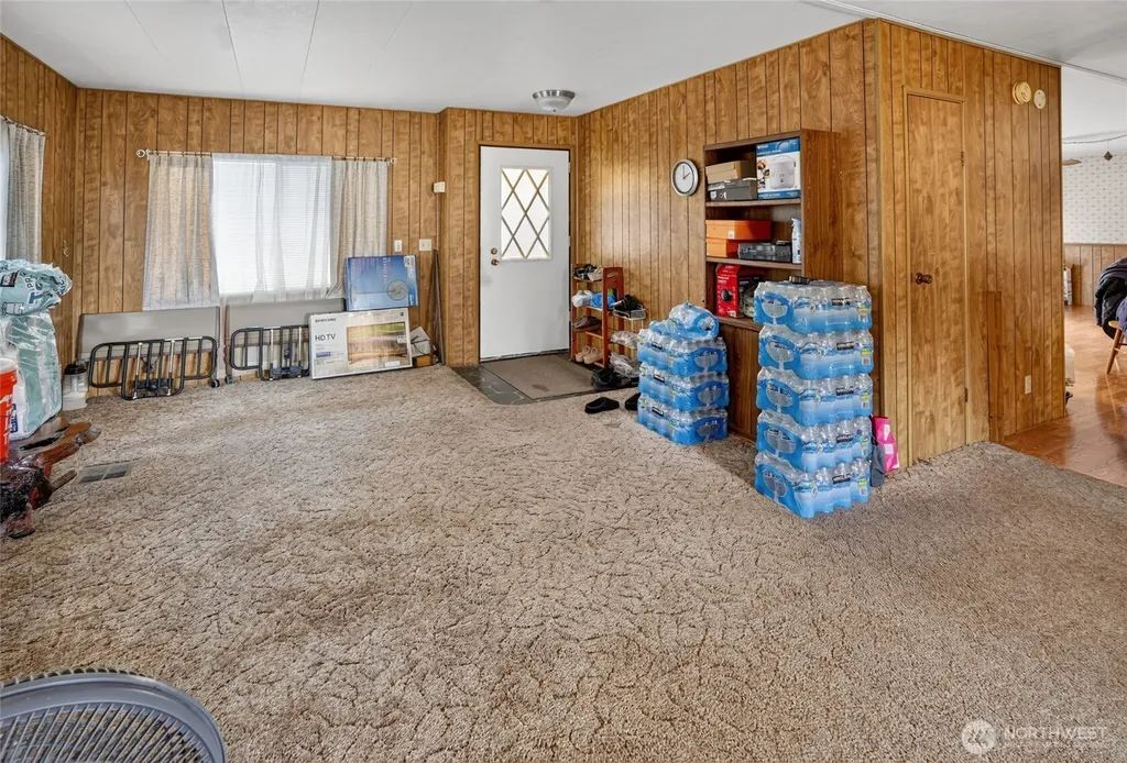 380 E Pole Road Lynden WA 98264