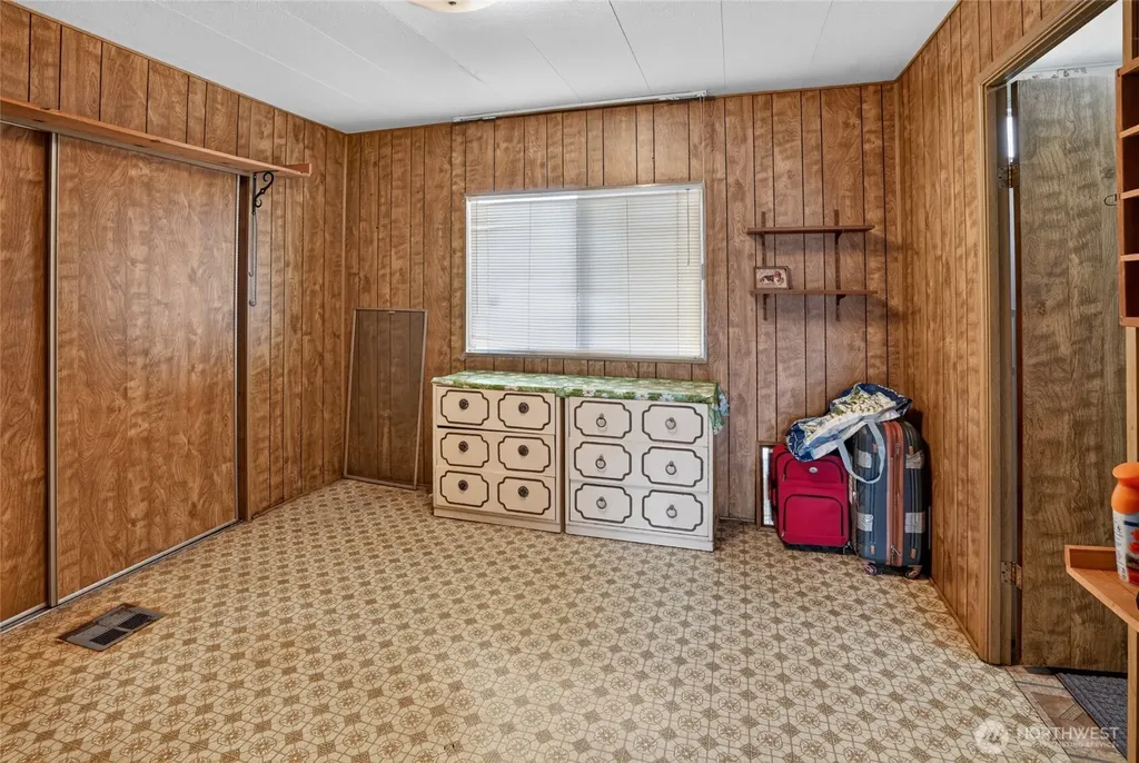 380 E Pole Road Lynden WA 98264
