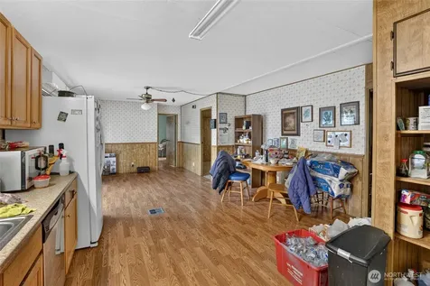 380 E Pole Road Lynden WA 98264