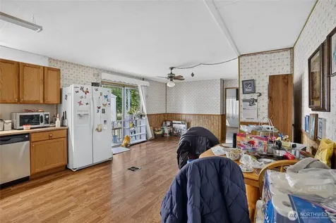 380 E Pole Road Lynden WA 98264