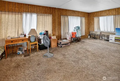 380 E Pole Road Lynden WA 98264