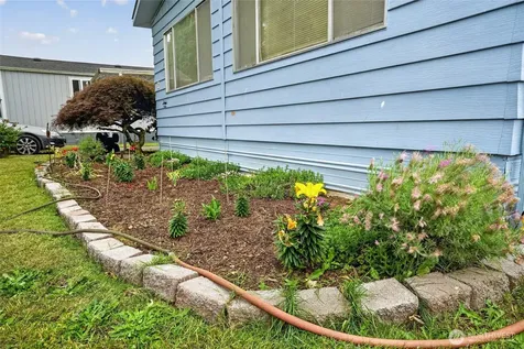 380 E Pole Road Lynden WA 98264