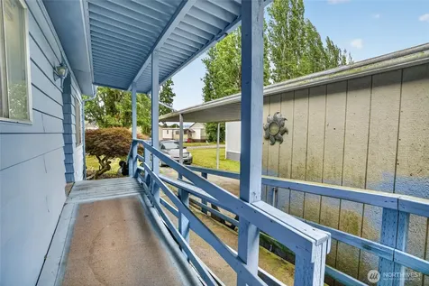 380 E Pole Road Lynden WA 98264