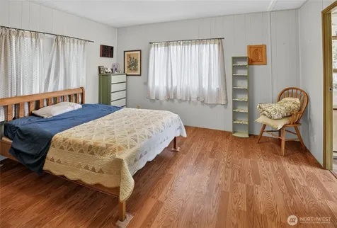 380 E Pole Road Lynden WA 98264