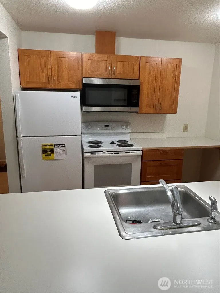 712 N 143rd Street Seattle WA 98133