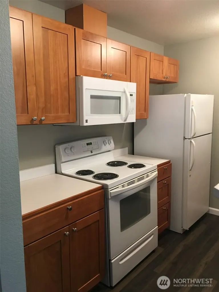 712 N 143rd Street Seattle WA 98133