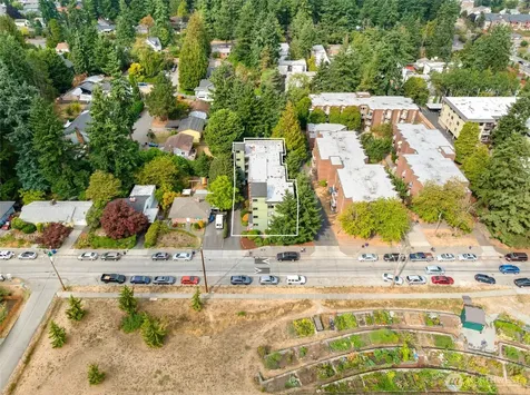 712 N 143rd Street Seattle WA 98133
