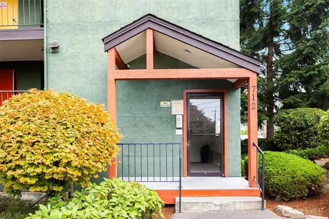 712 N 143rd Street Seattle WA 98133
