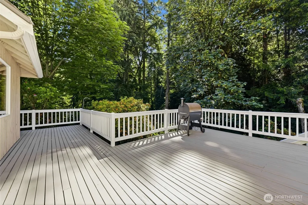 14330 178th Lane NE Woodinville WA 98072