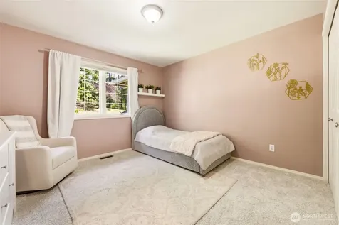 14330 178th Lane NE Woodinville WA 98072