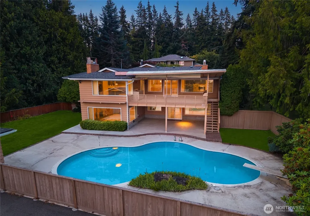 8957 188th Street SW Edmonds WA 98026