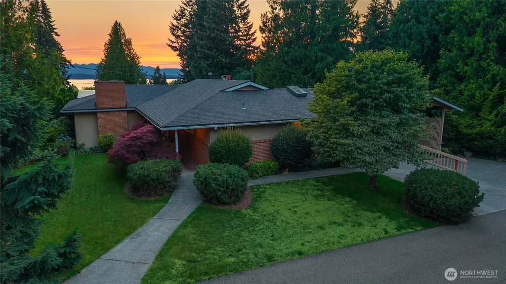 8957 188th Street SW Edmonds WA 98026