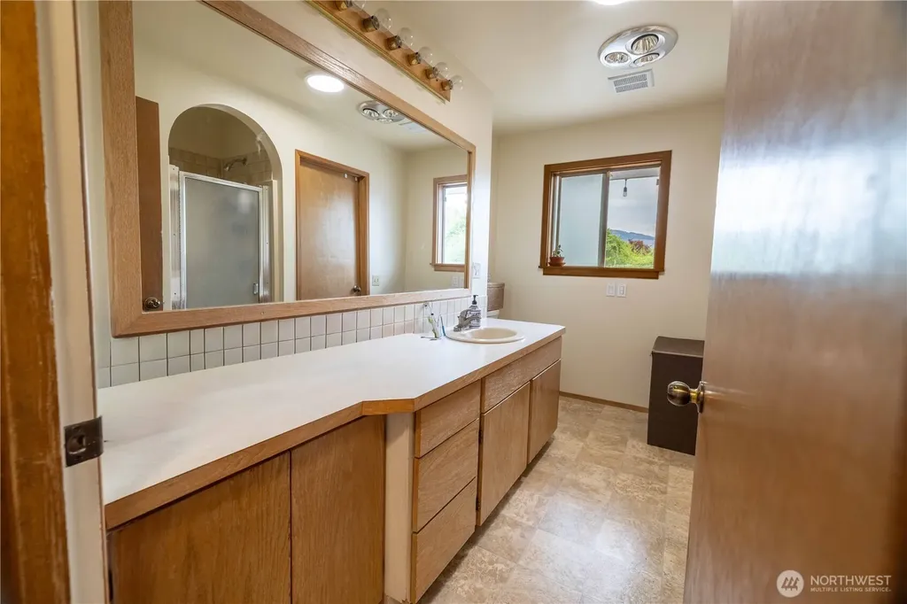 66 Boundary Point Road Oroville WA 98844