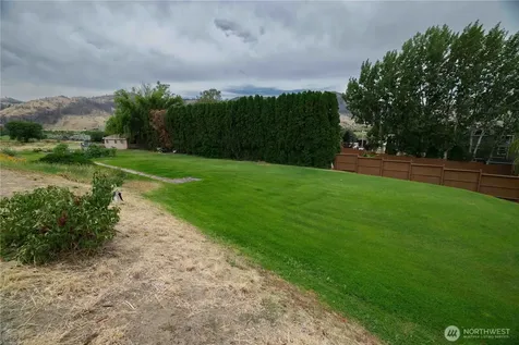 66 Boundary Point Road Oroville WA 98844