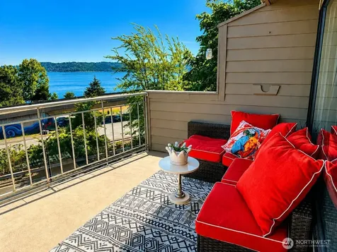 2002 N 30th Street Tacoma WA 98403