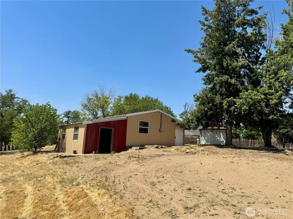 316 E 2nd Street Prescott WA 99348