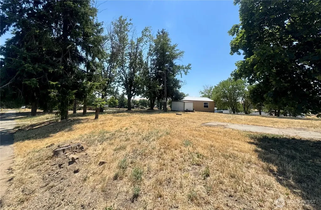 316 E 2nd Street Prescott WA 99348