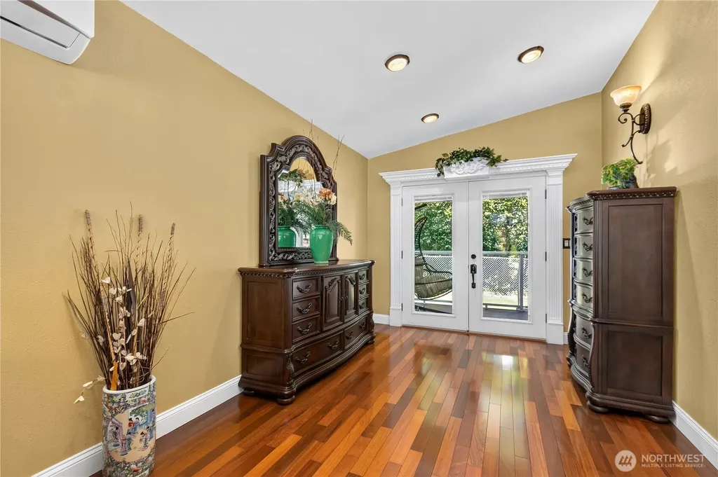 10929 180th Street SE Snohomish WA 98296