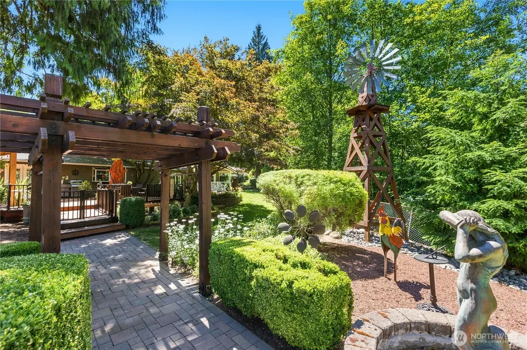 10929 180th Street SE Snohomish WA 98296