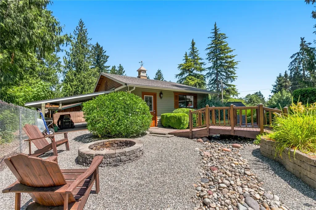 10929 180th Street SE Snohomish WA 98296