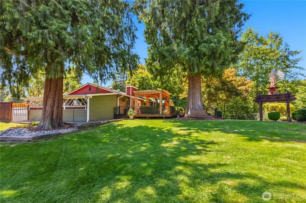 10929 180th Street SE Snohomish WA 98296