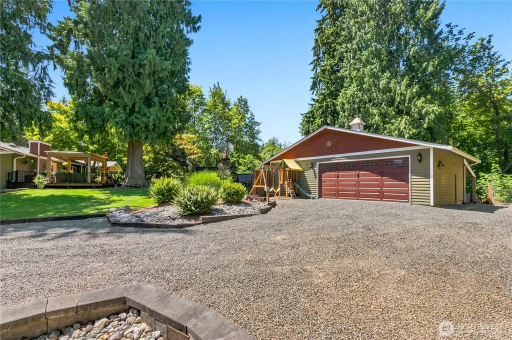 10929 180th Street SE Snohomish WA 98296