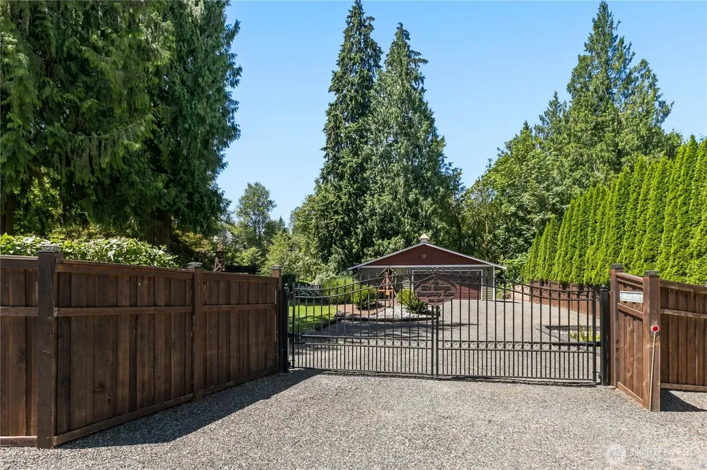 10929 180th Street SE Snohomish WA 98296