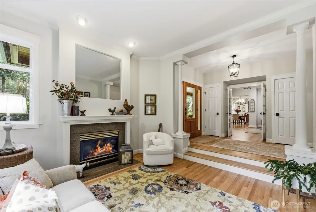 8724 NE Laughing Salmon Lane Bainbridge Island WA 98110