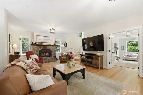 8724 NE Laughing Salmon Lane Bainbridge Island WA 98110