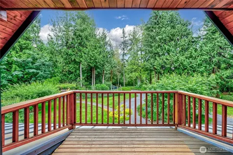 8724 NE Laughing Salmon Lane Bainbridge Island WA 98110