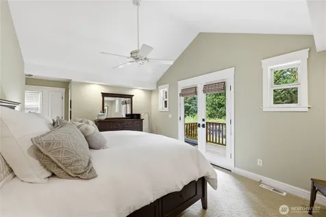 8724 NE Laughing Salmon Lane Bainbridge Island WA 98110