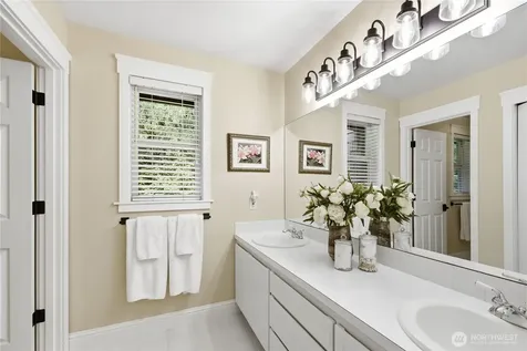 8724 NE Laughing Salmon Lane Bainbridge Island WA 98110