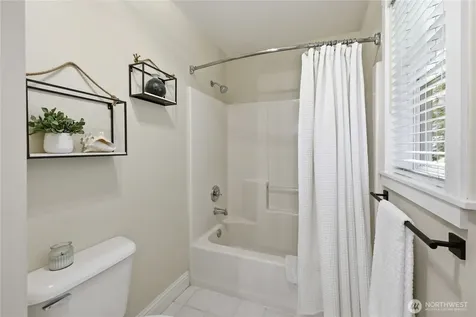 8724 NE Laughing Salmon Lane Bainbridge Island WA 98110