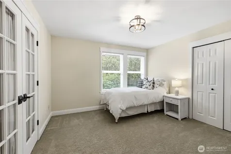 8724 NE Laughing Salmon Lane Bainbridge Island WA 98110