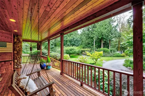 8724 NE Laughing Salmon Lane Bainbridge Island WA 98110