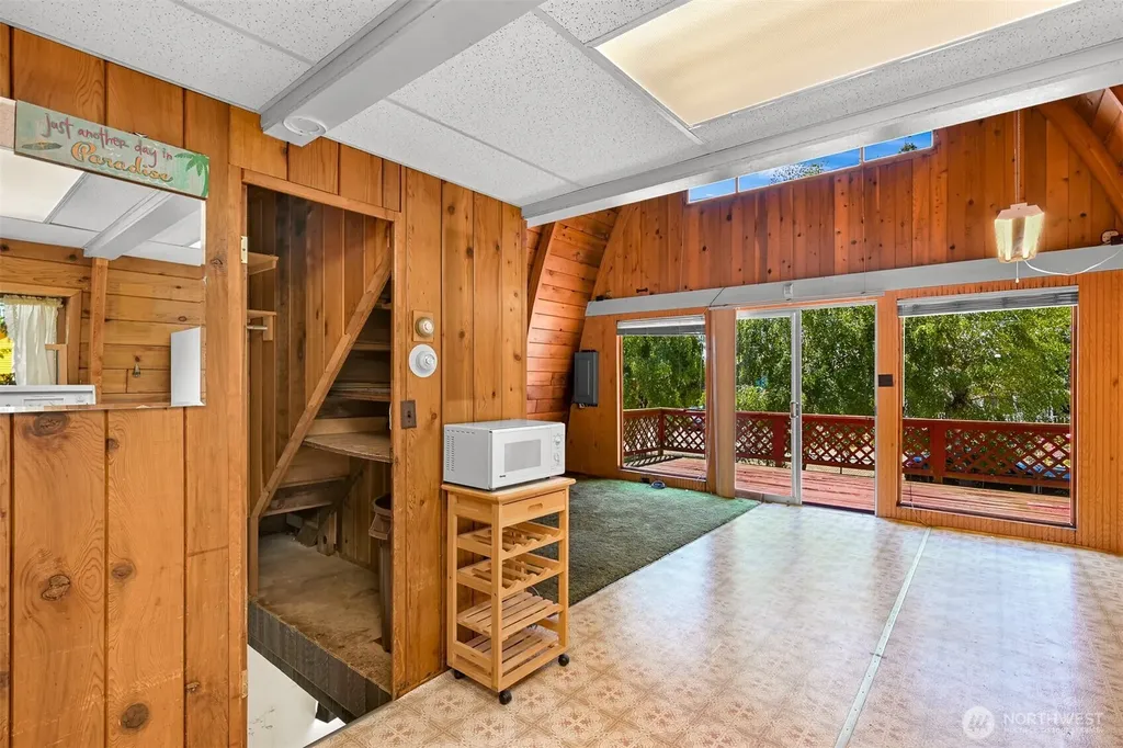 7582 Morrison Avenue Blaine WA 98230
