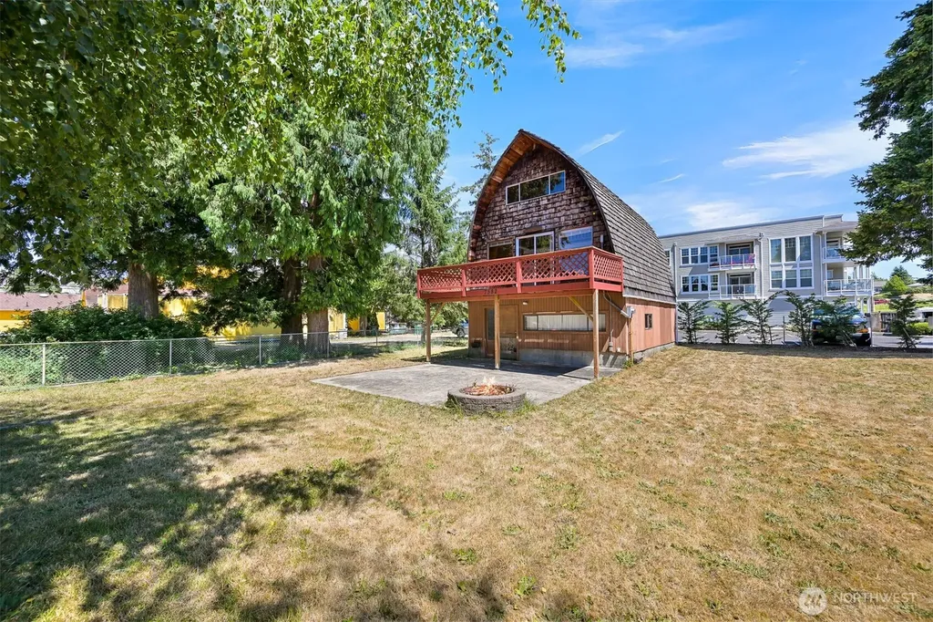 7582 Morrison Avenue Blaine WA 98230