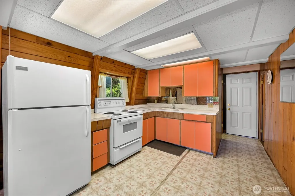 7582 Morrison Avenue Blaine WA 98230