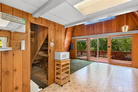 7582 Morrison Avenue Blaine WA 98230