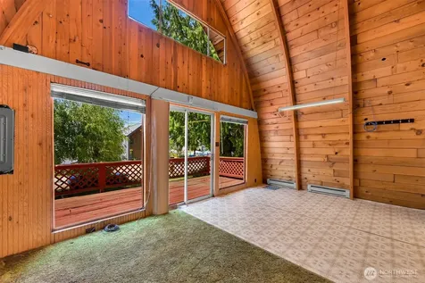 7582 Morrison Avenue Blaine WA 98230
