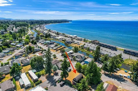 7582 Morrison Avenue Blaine WA 98230