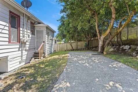 1501 26th Avenue S Seattle WA 98144