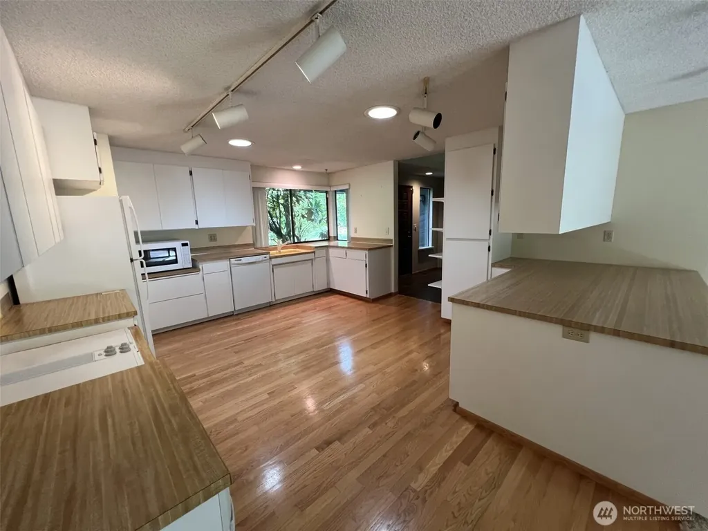 39045 258th Avenue SE Enumclaw WA 98022